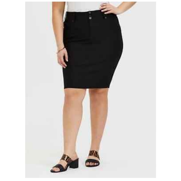 torrid Dresses & Skirts - Torrid Premium Ponte 5 Pocket Midi Skirt Stretchy Zip Front Black 24 Bnwt